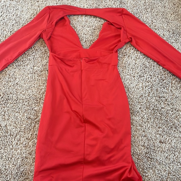 Red dress open back - Picture 2 of 2